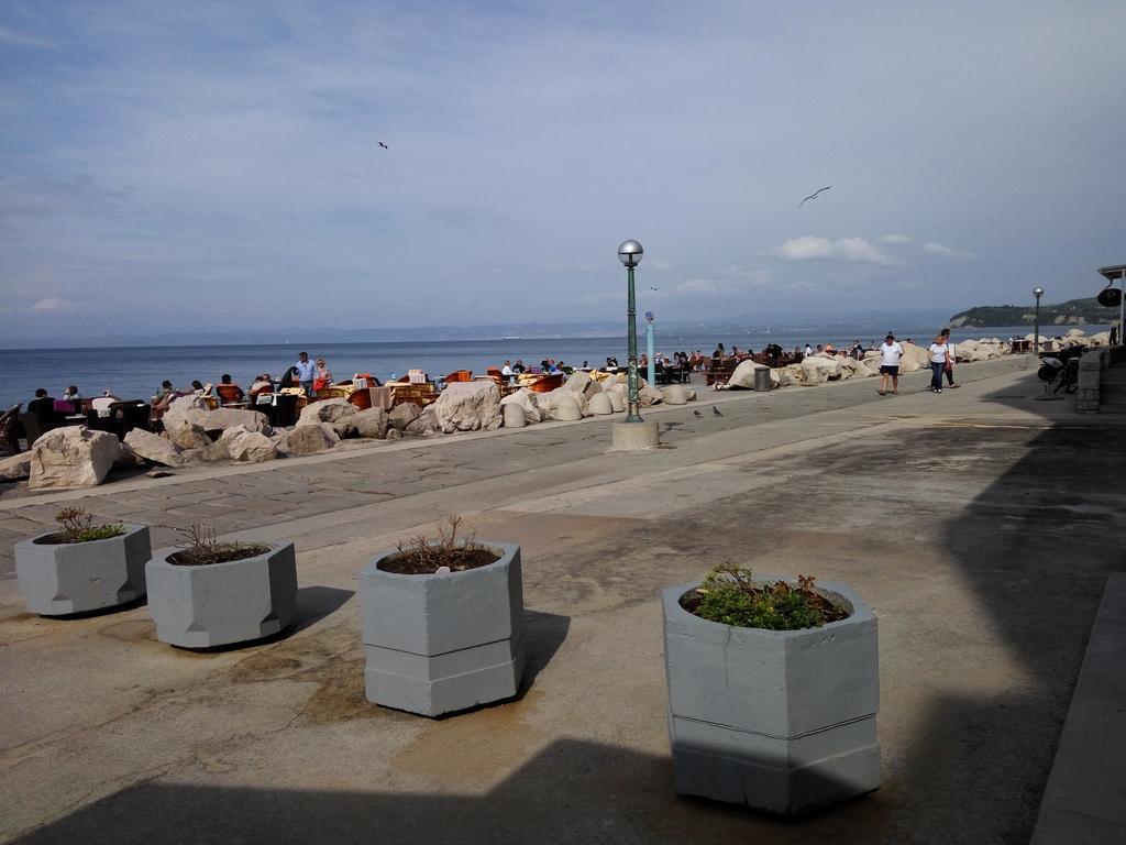 Piran Punta Beach Apartment Kültér fotó